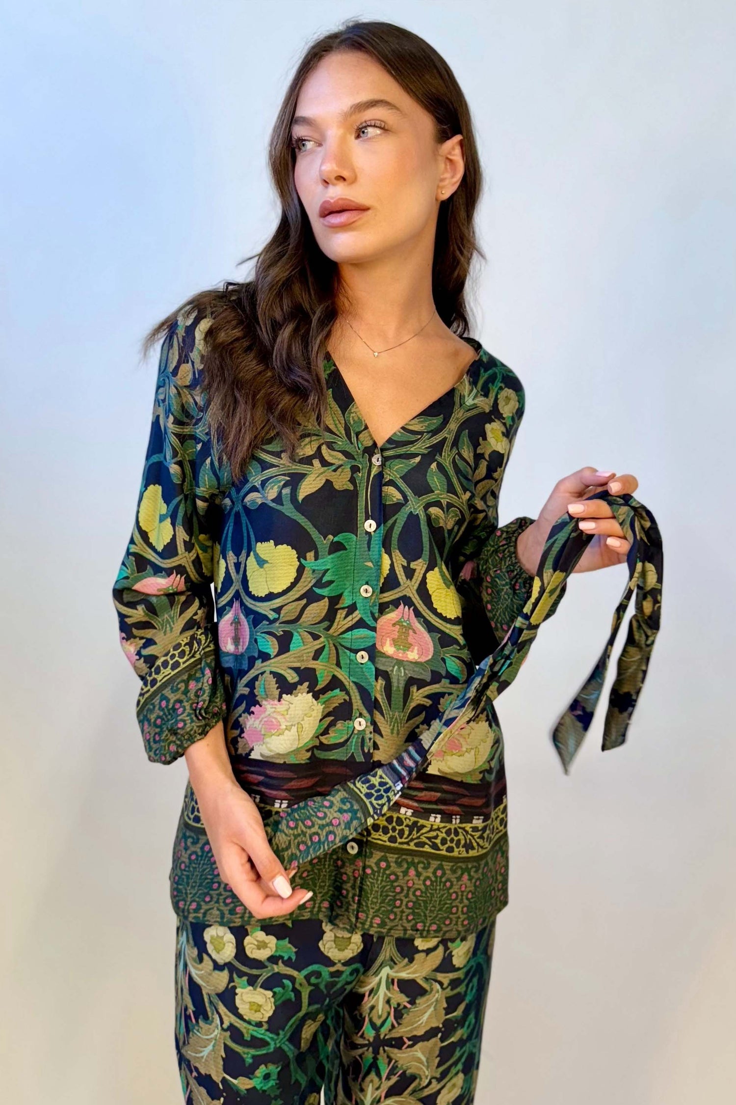 Camicia con Fiocco Removibile