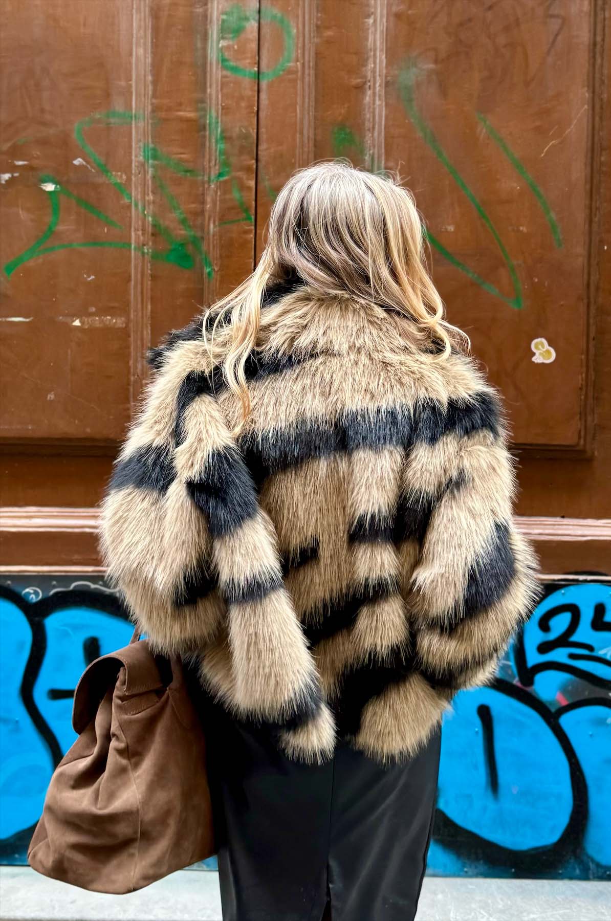 Giacca corta eco pelliccia effetto Zebrato