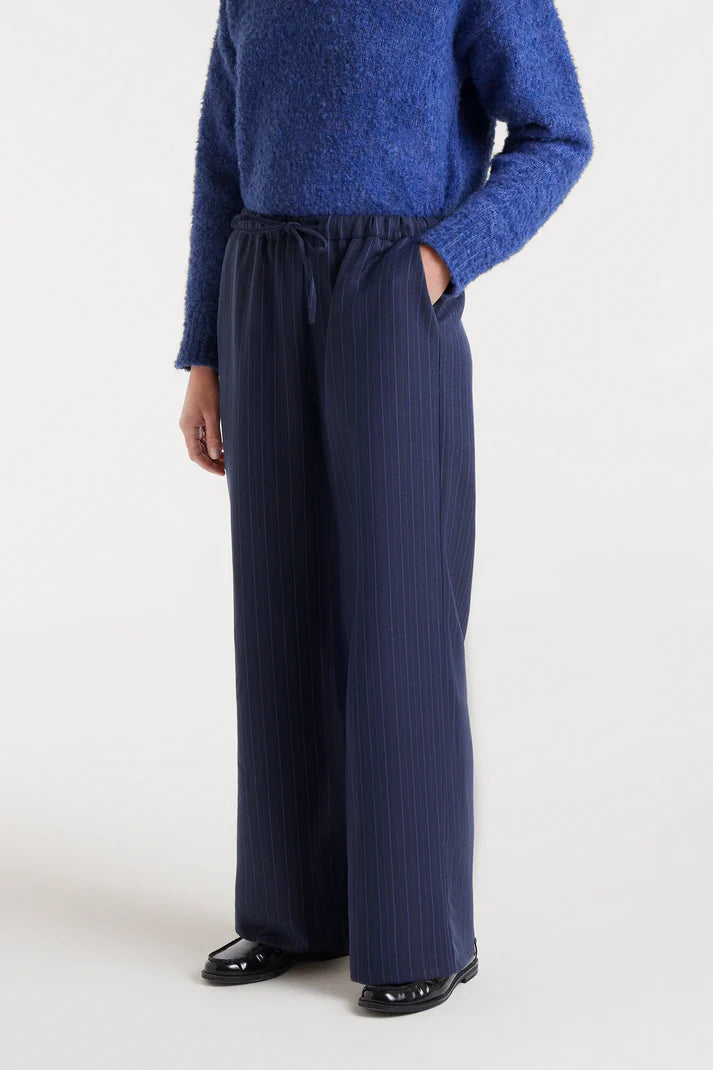 Pantalone a righe gessate blu