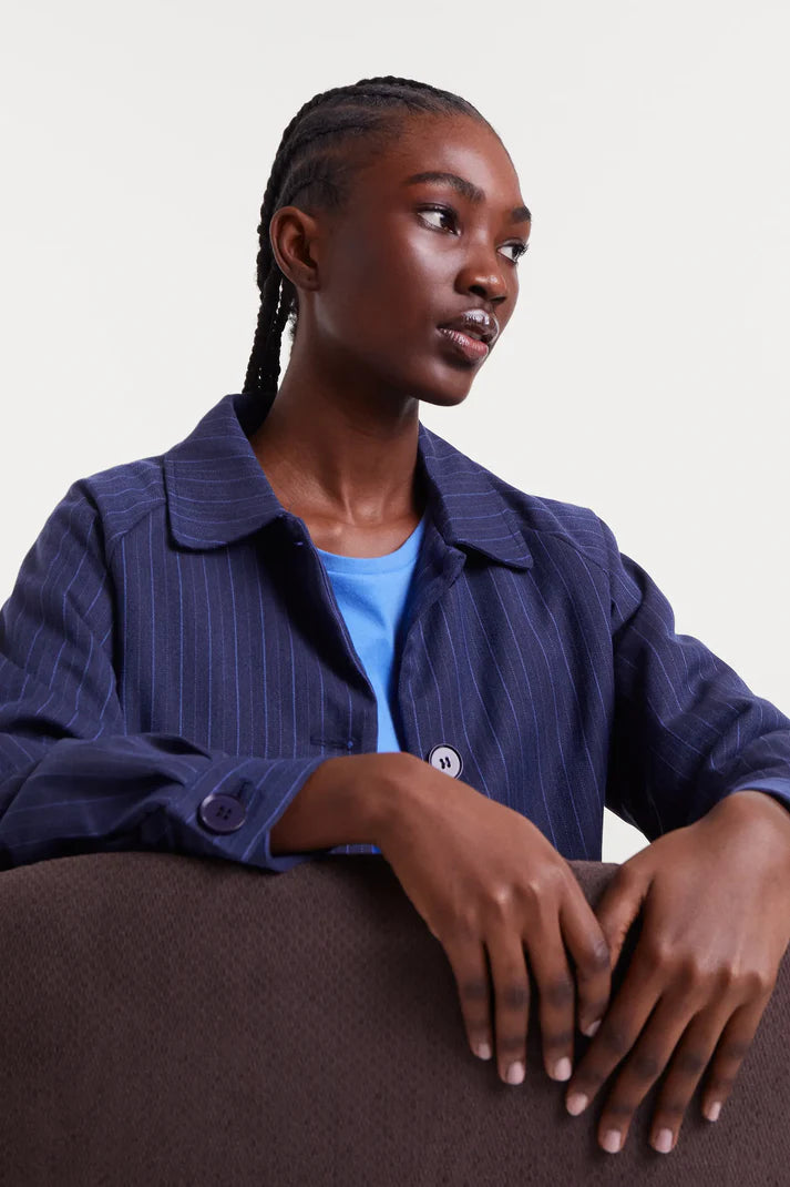 Giaccha a righe gessate blu