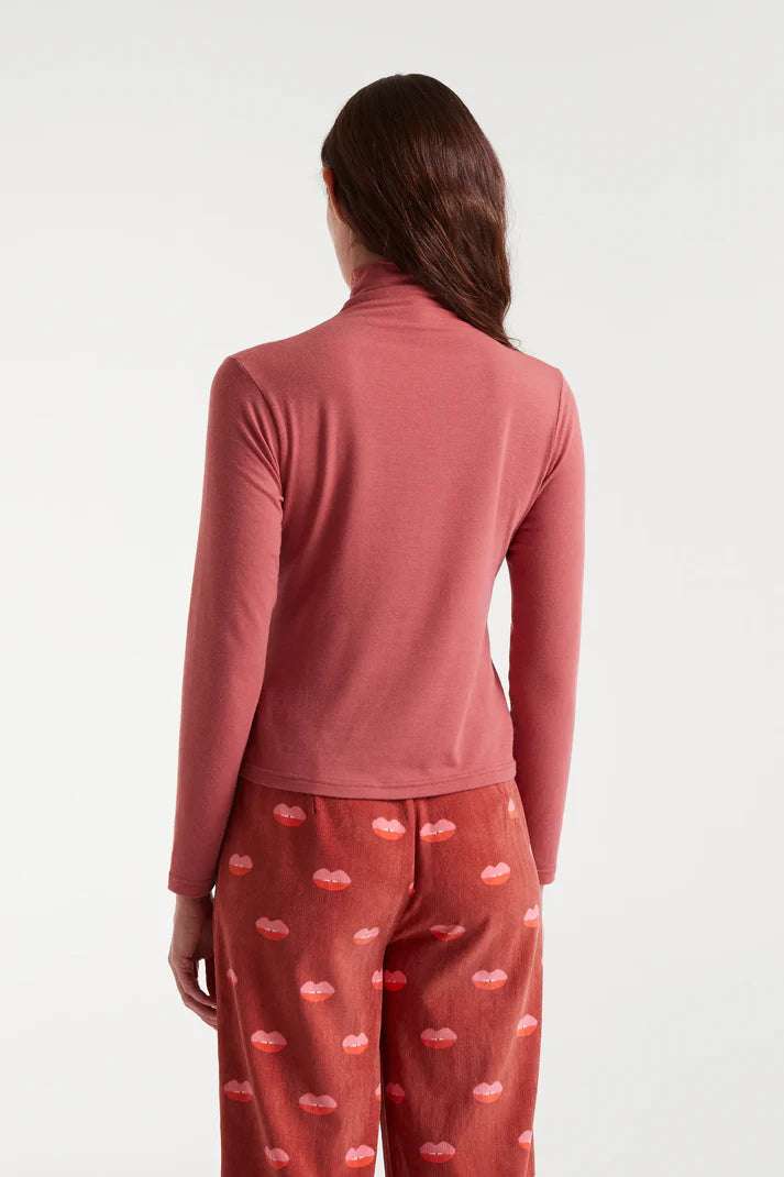 Maglietta collo alto terracotta