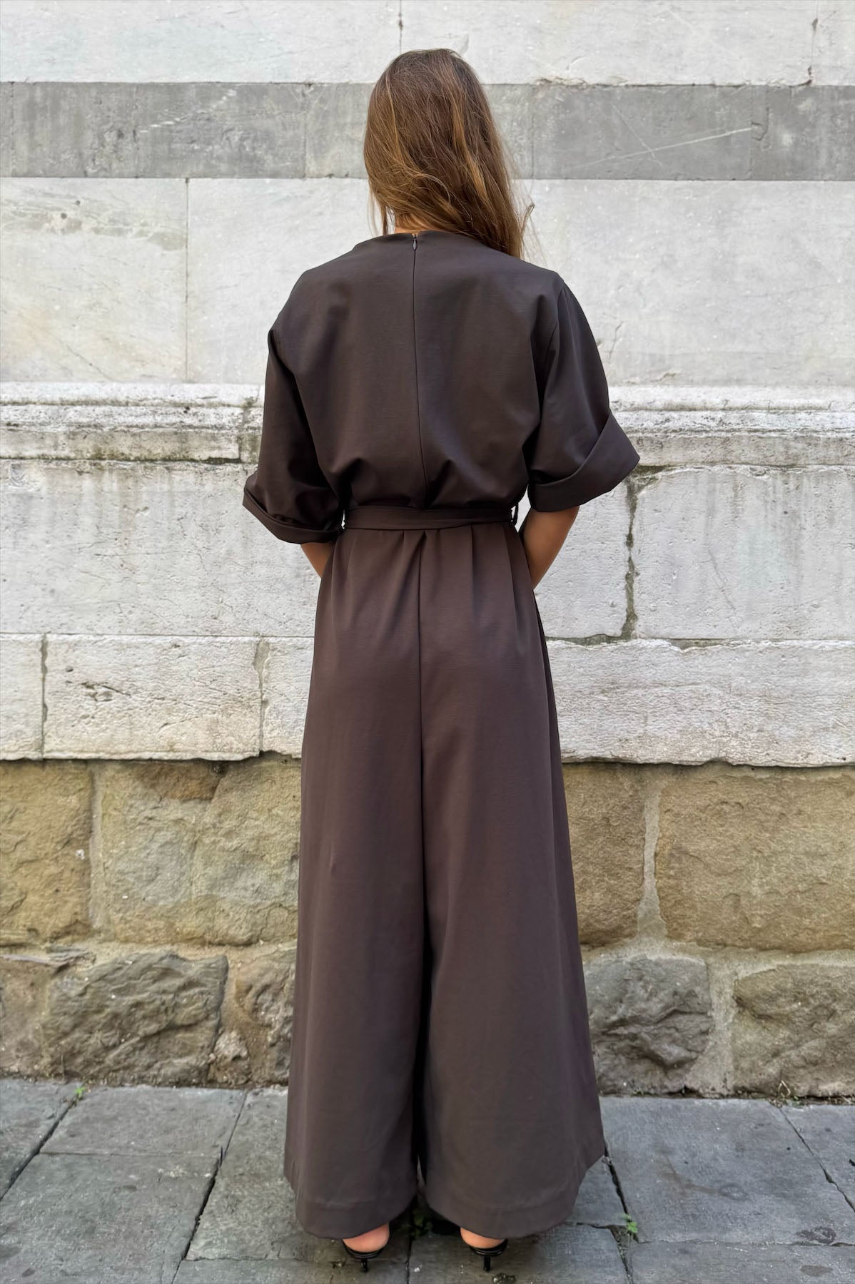 Tuta palazzo con cintura