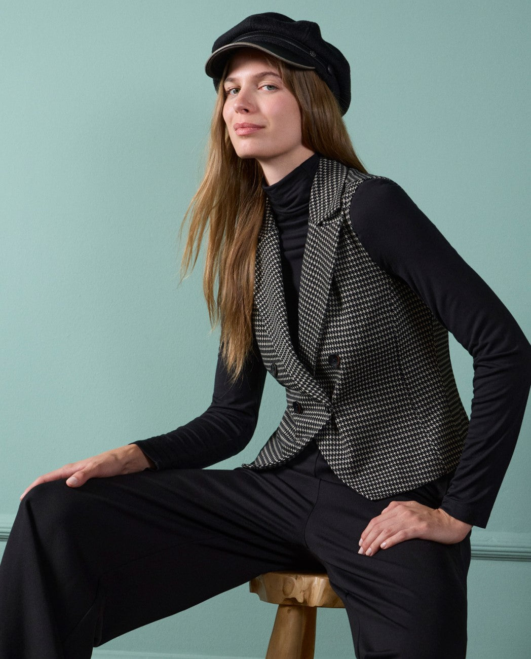 T-shirt dolcevita in viscosa di bambù