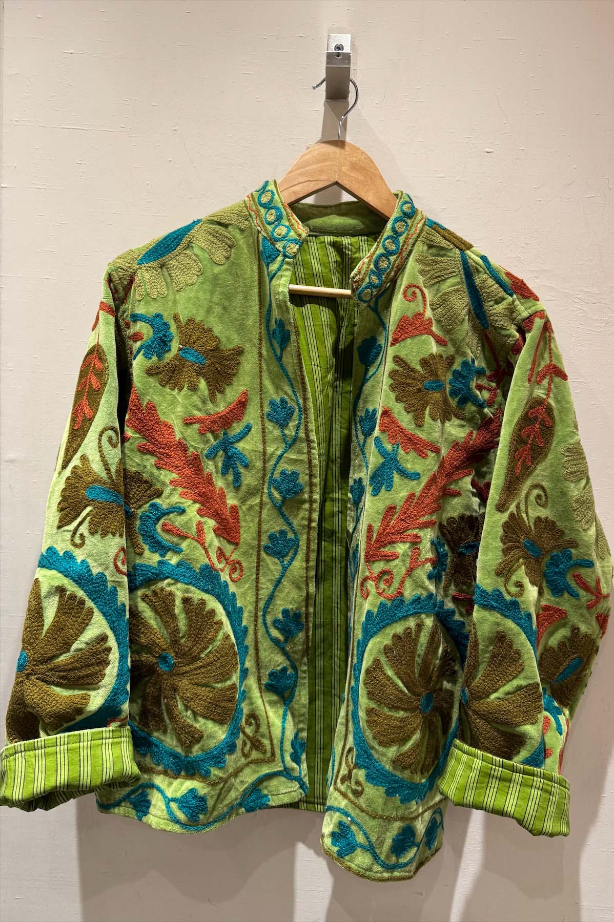 Giacca Ricamata in Velluto