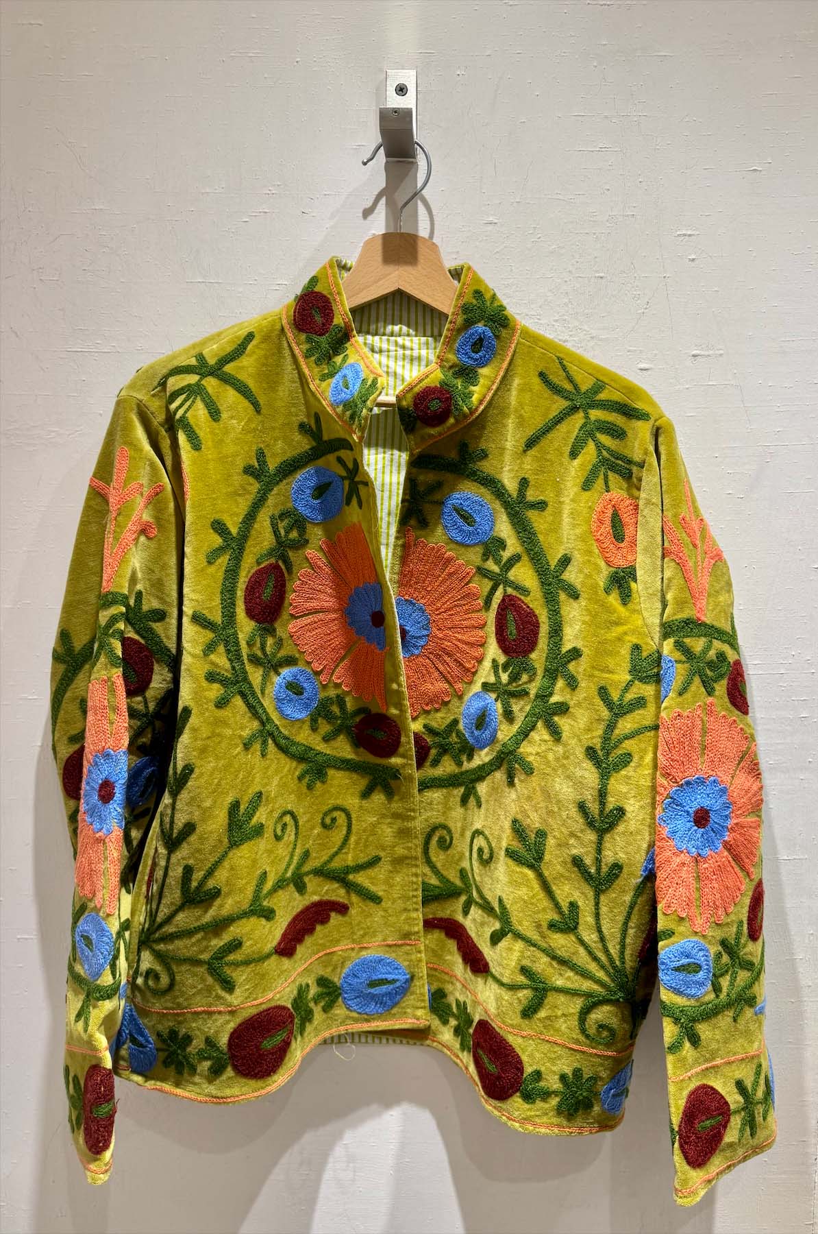 Giacca Ricamata in Velluto