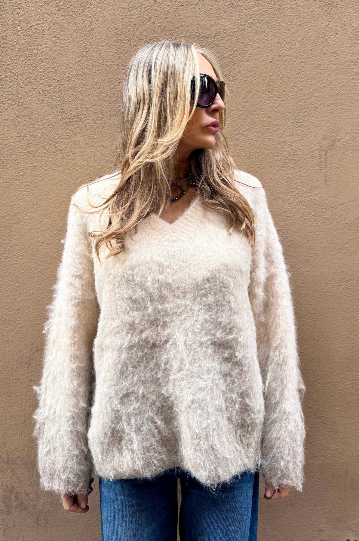 Maglione a V effetto Mohair