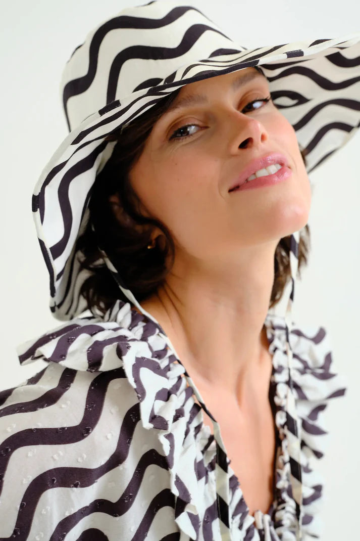 Cappello con stampa Wave