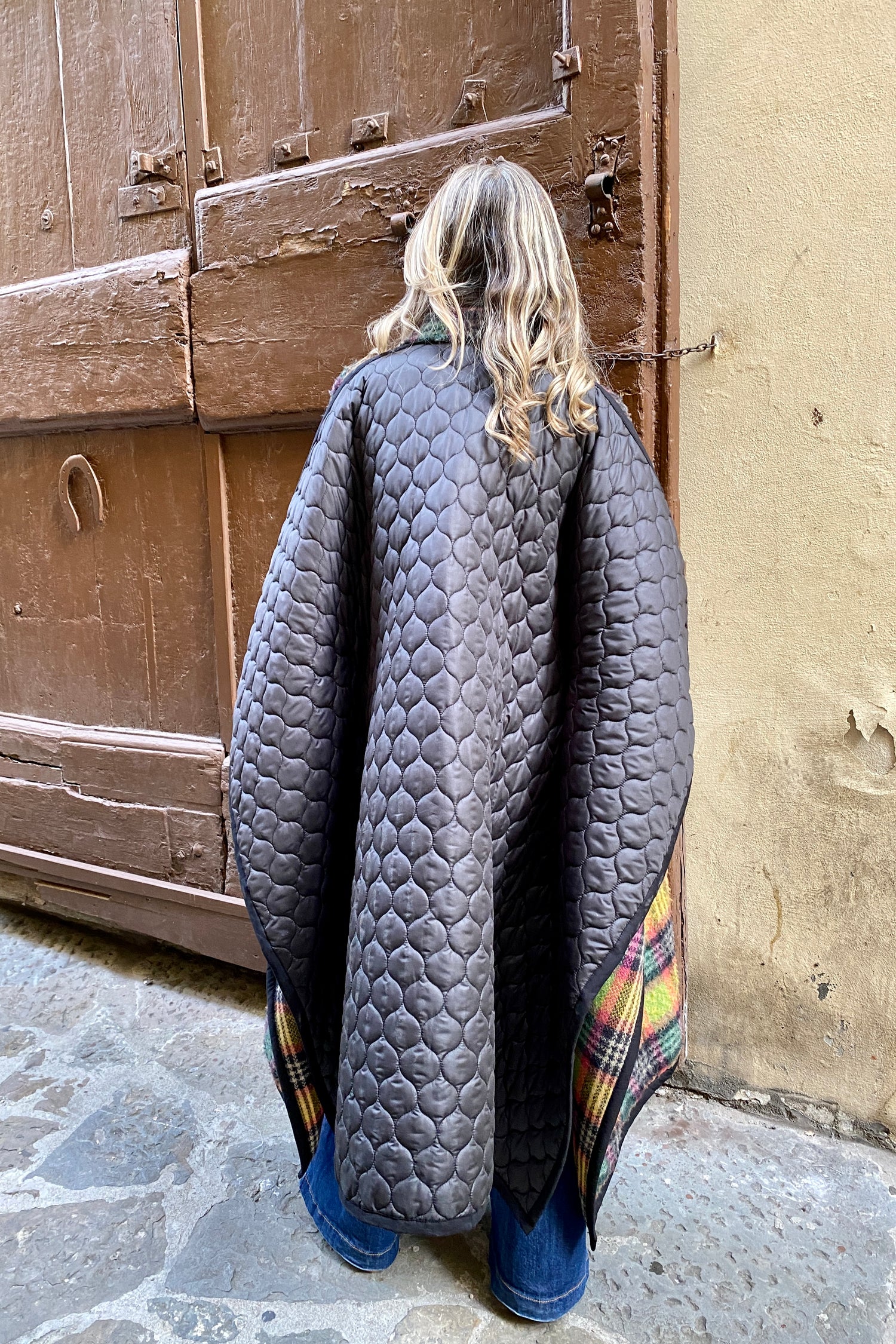 Maxi Mantella Horse