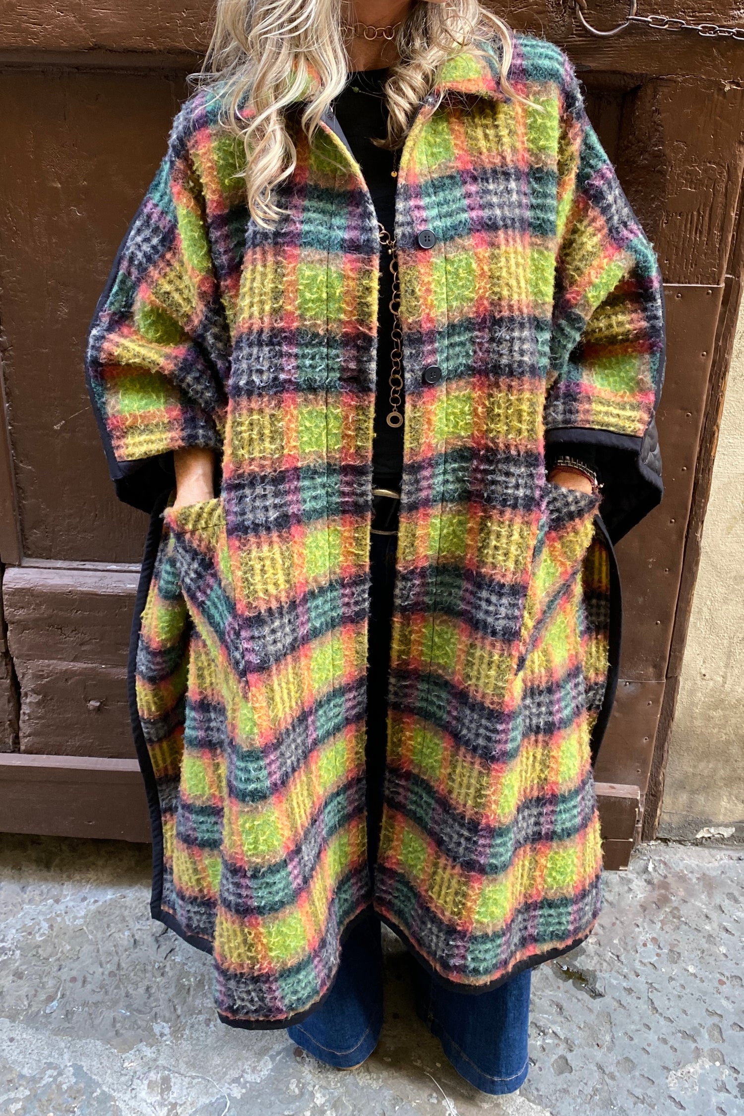 Maxi Mantella Horse