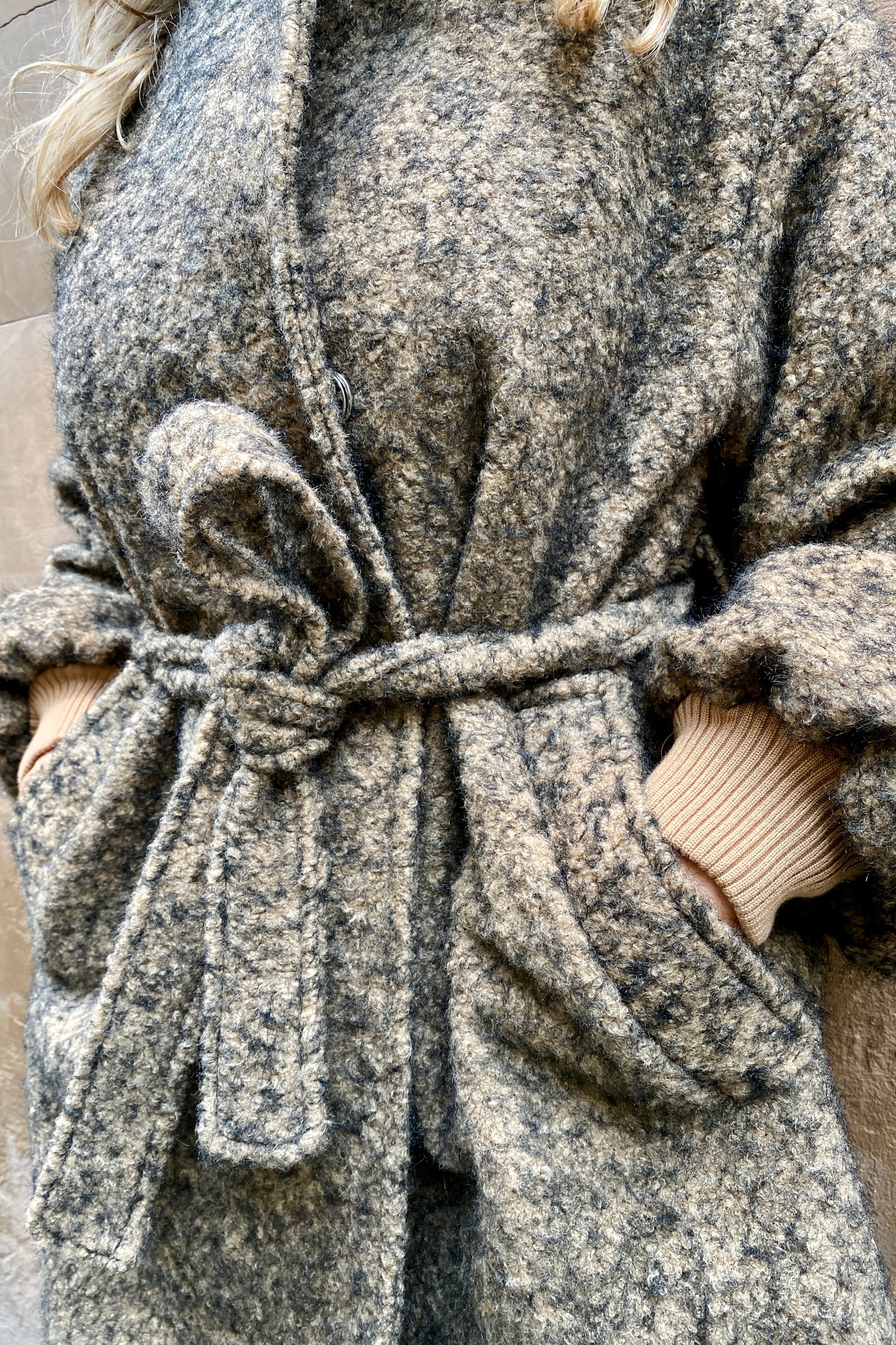 Cappotto Bouclé con Polsini