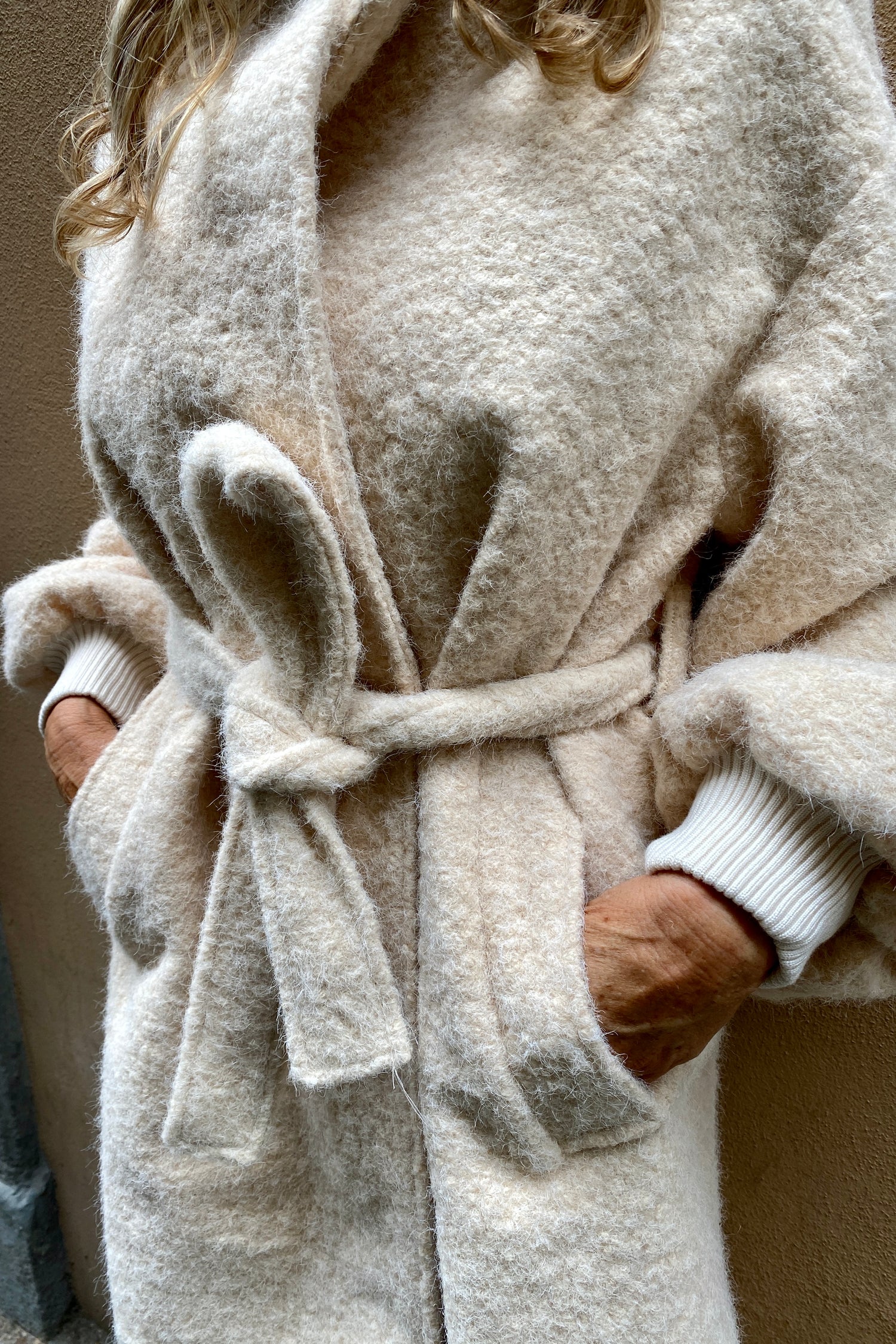 Cappotto Bouclé con Polsini