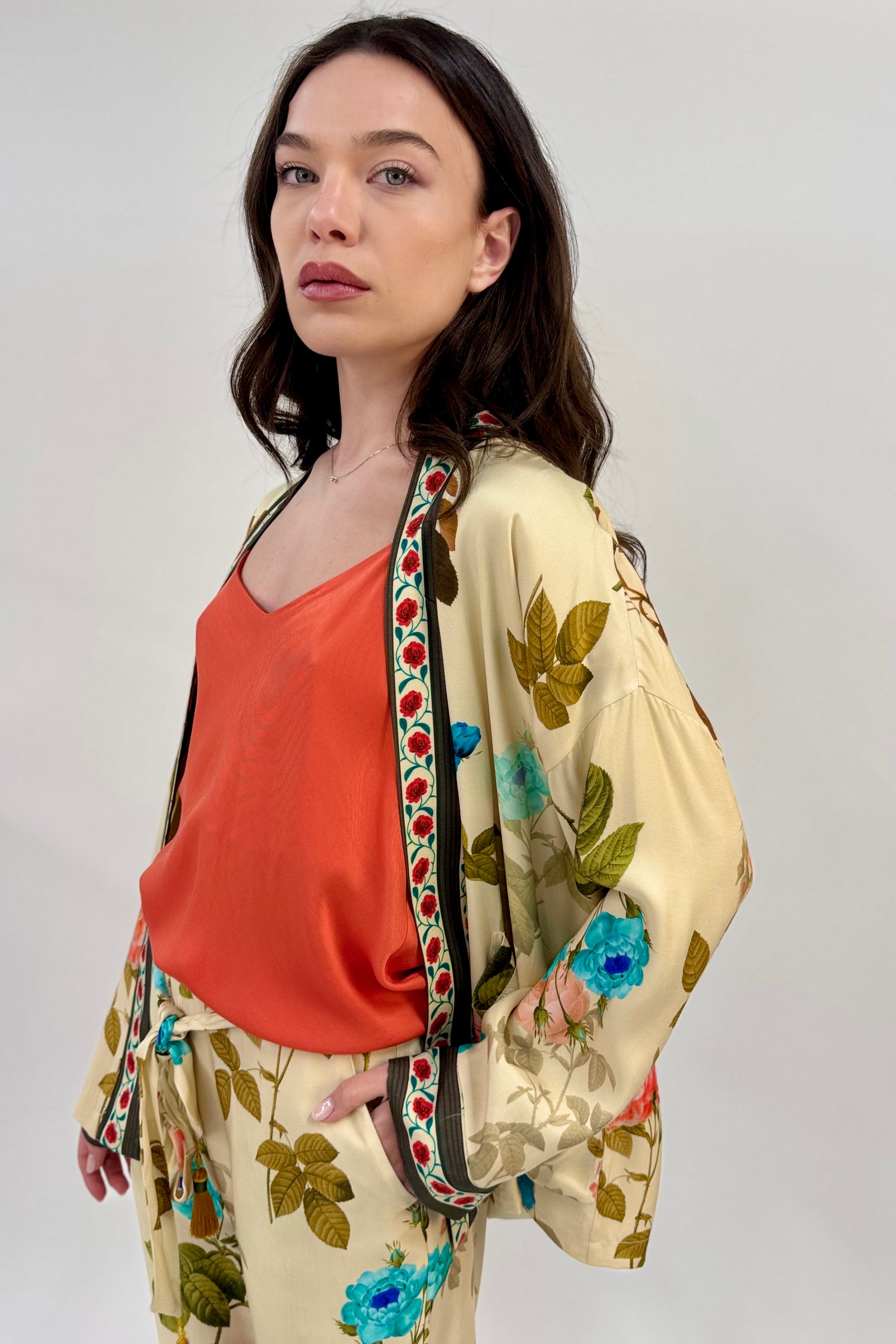 Kimono Corto Peonie