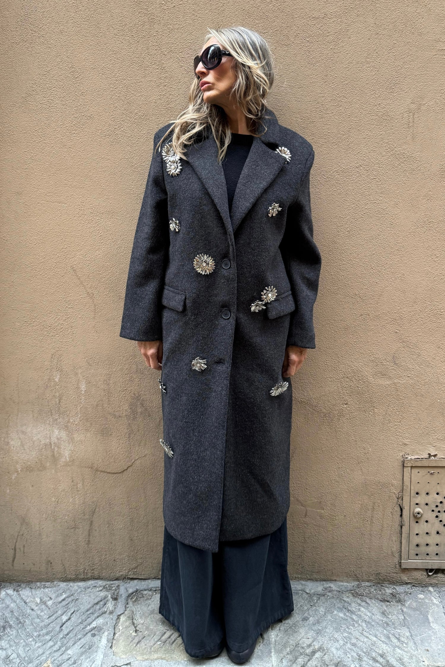 Cappotto Monopetto Spille Gioiello