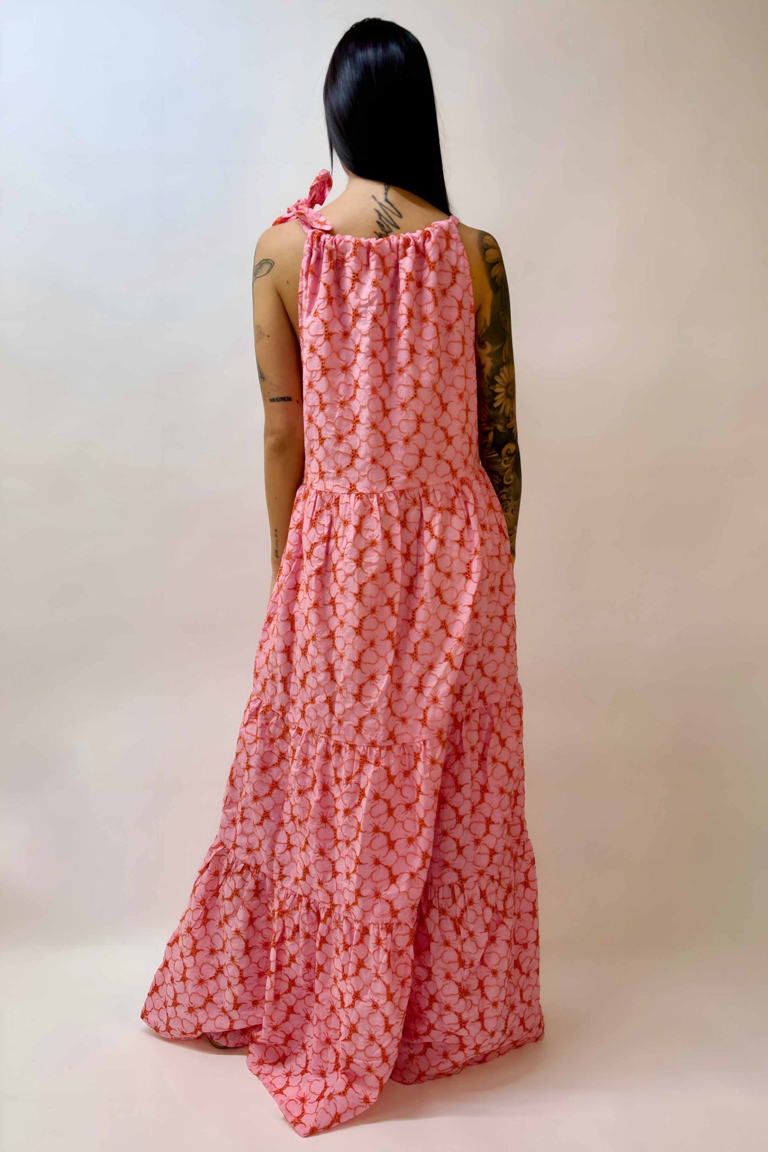 Abito Lungo Rosa Ricamato