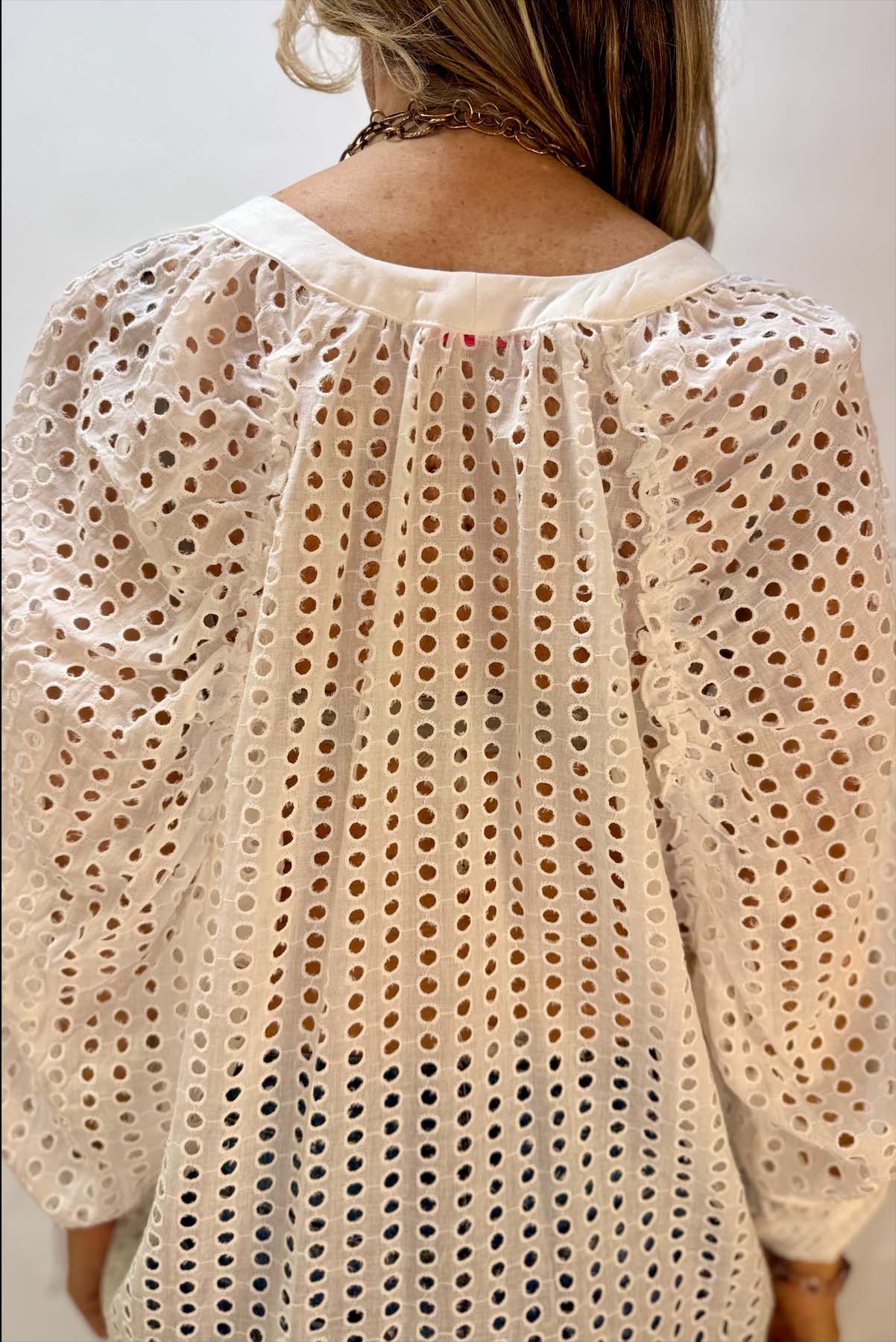 Camicia Ricamata Collo a V
