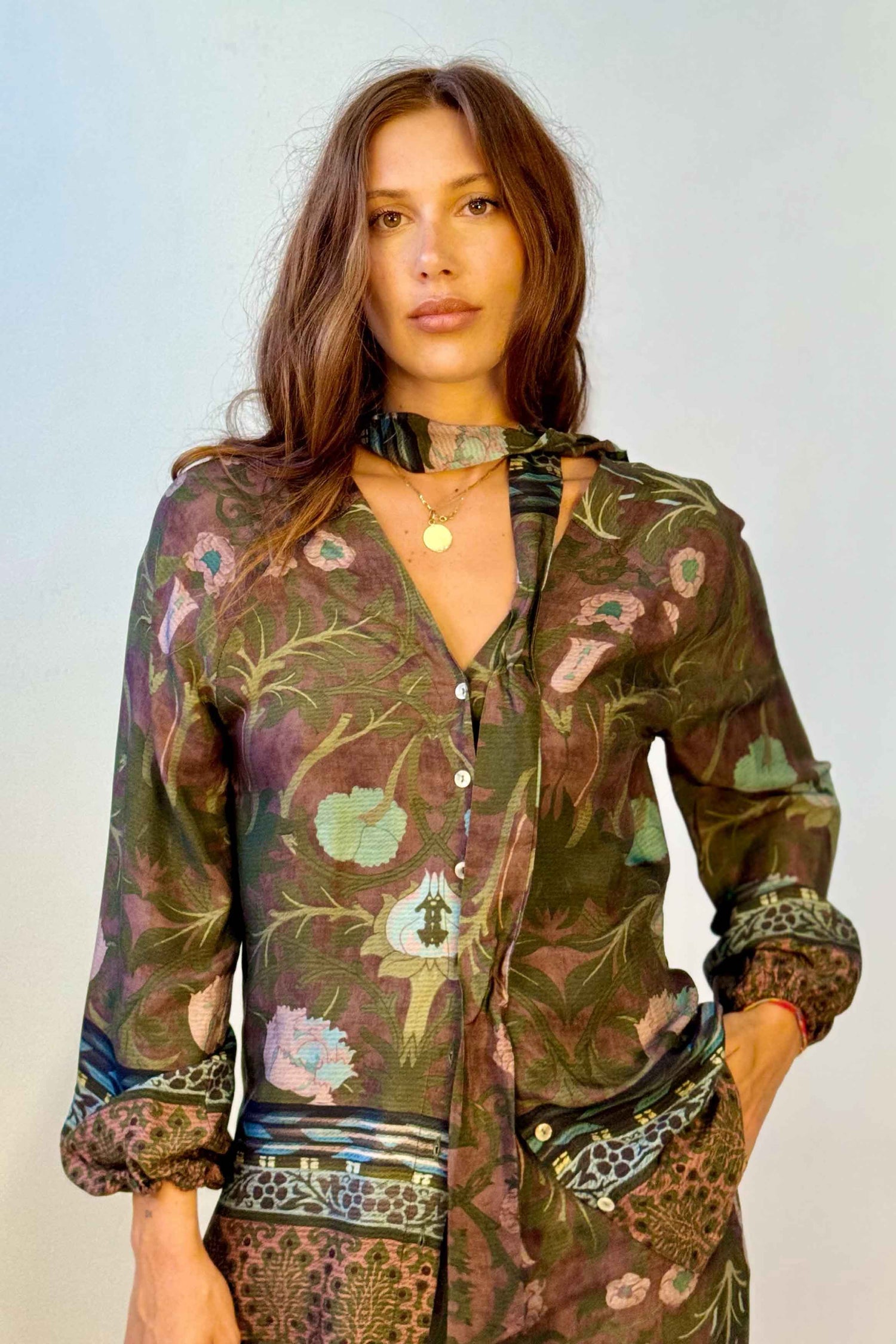 Camicia con Fiocco Removibile