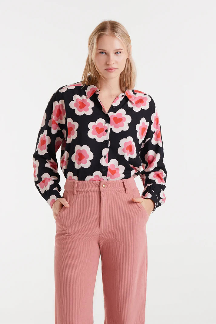 Camicia con stampa a cuore