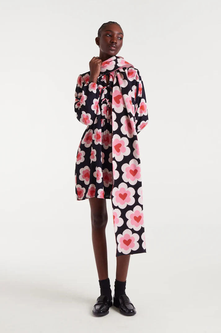 Sciarpa in maglia jacquard con stampa a cuore