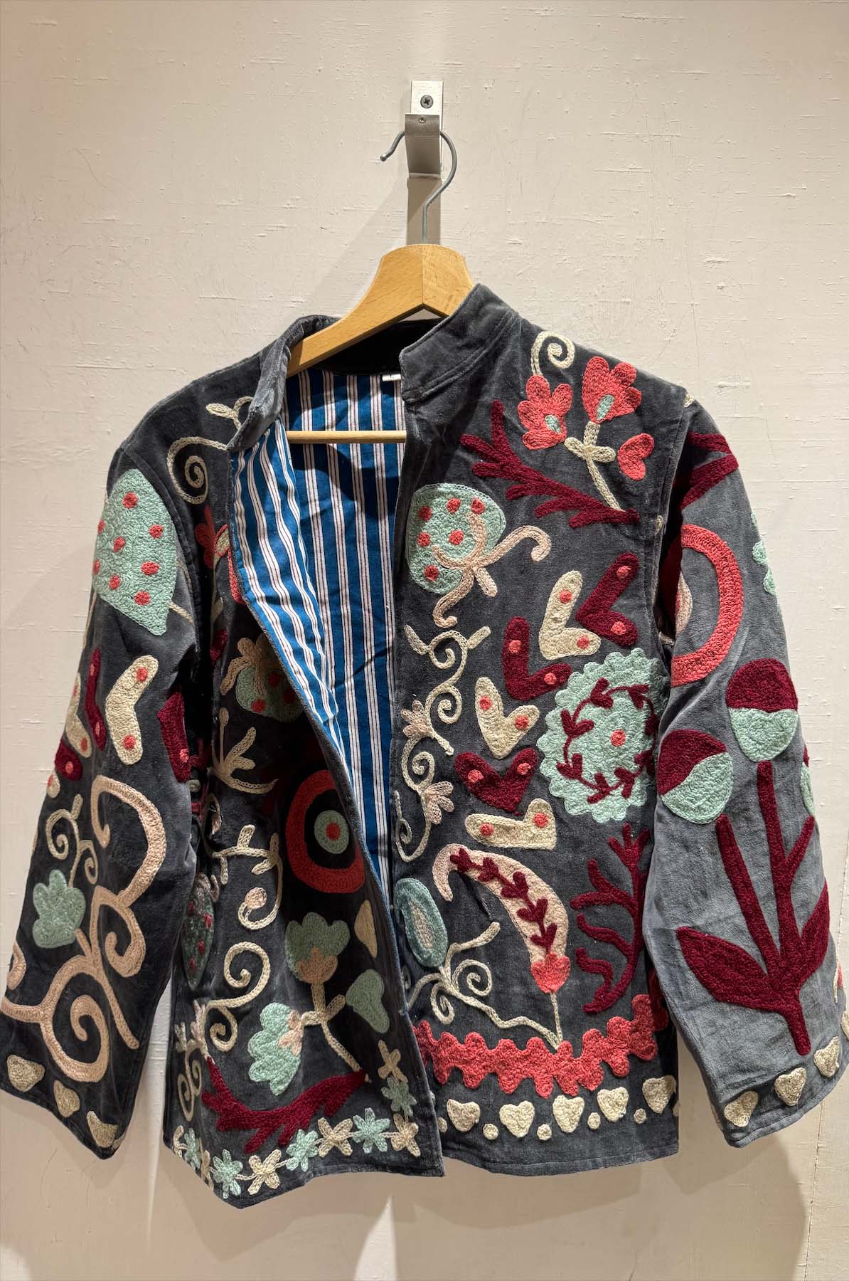 Giacca Ricamata in Velluto