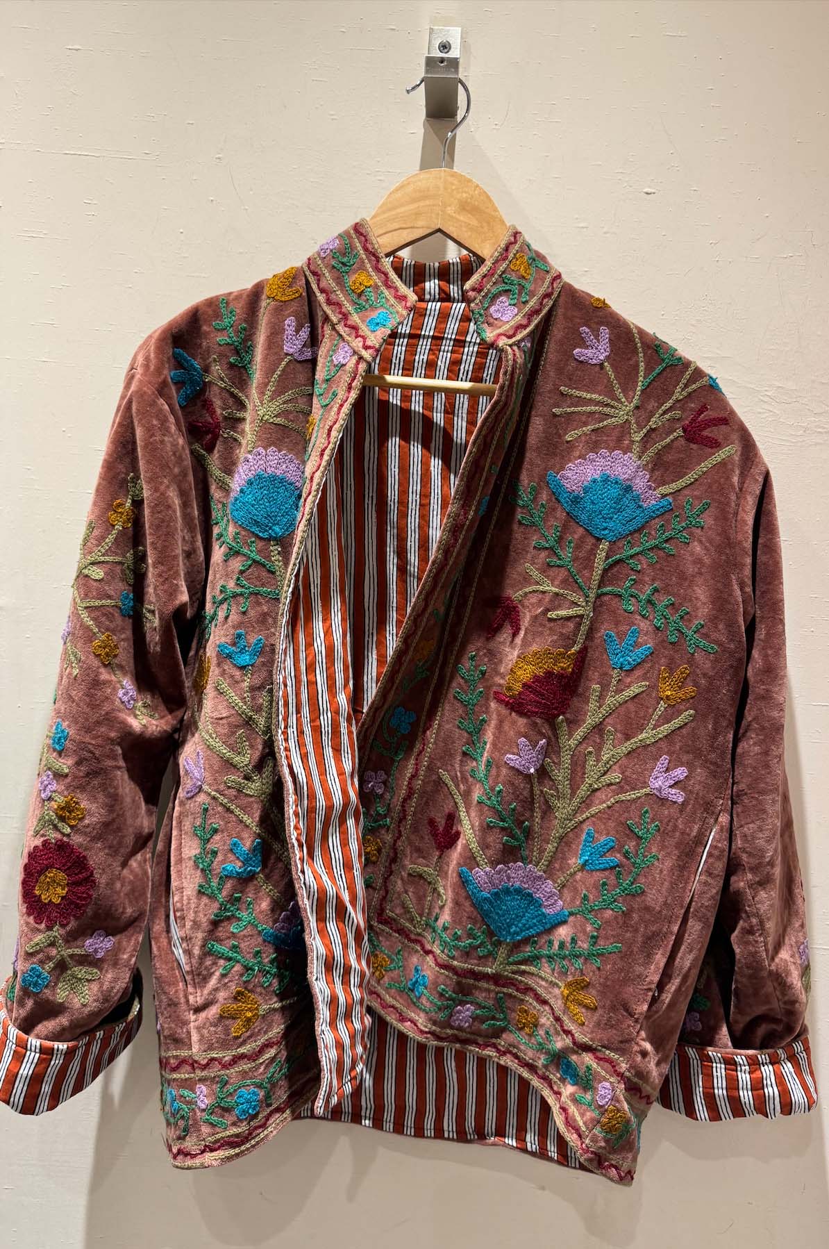 Giacca Ricamata in Velluto