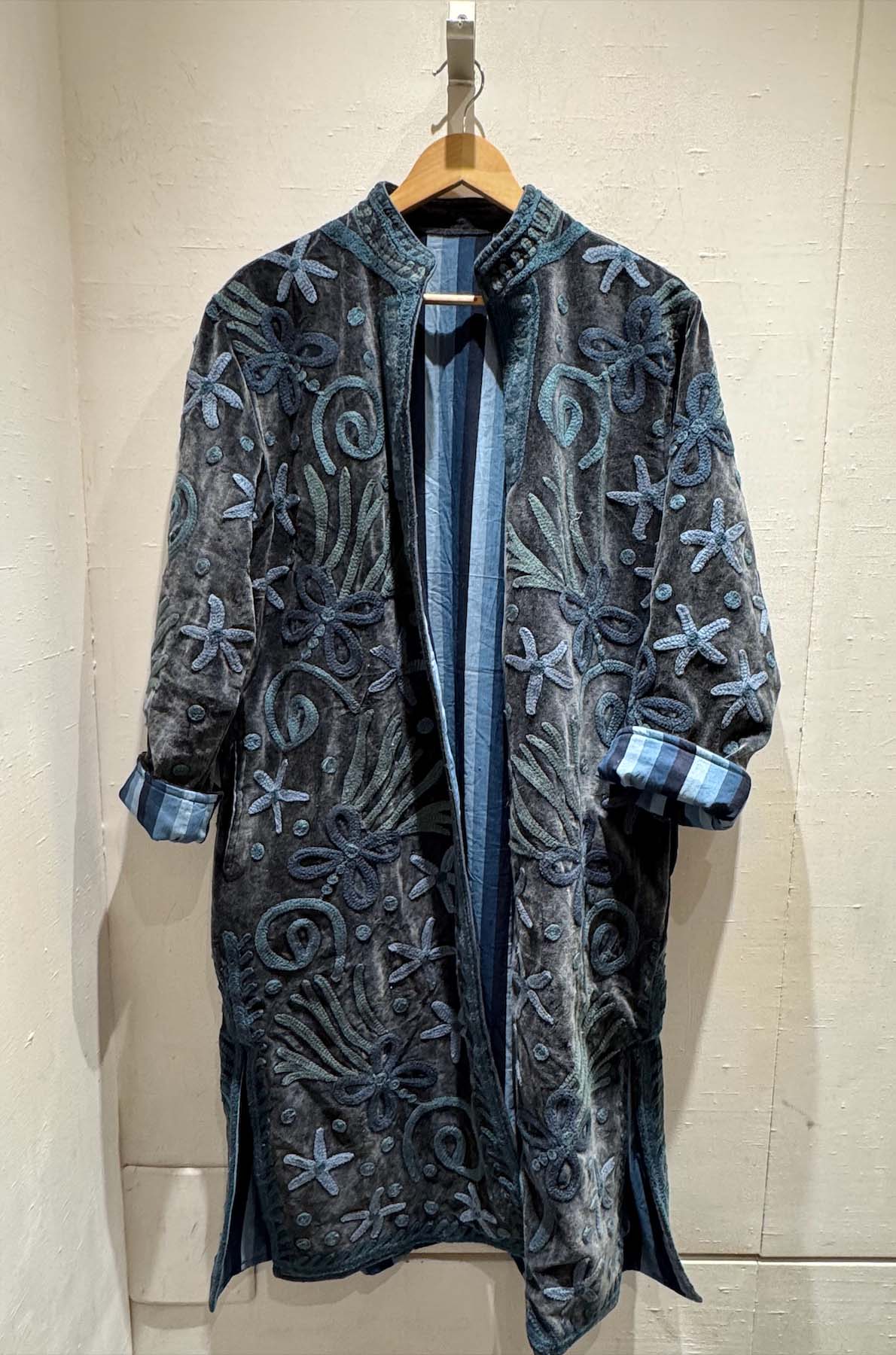 Giacca Lunga Ricamata