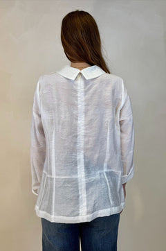 Blusa con motivo applicato