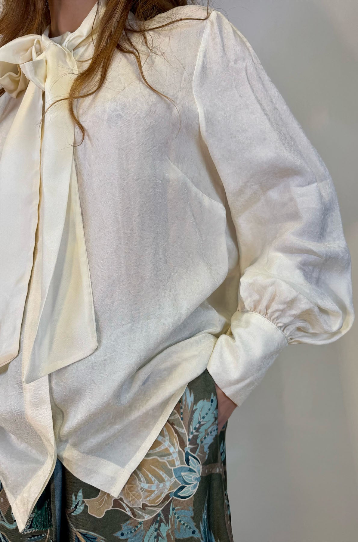 Camicia Tinta Unita con Fiocco