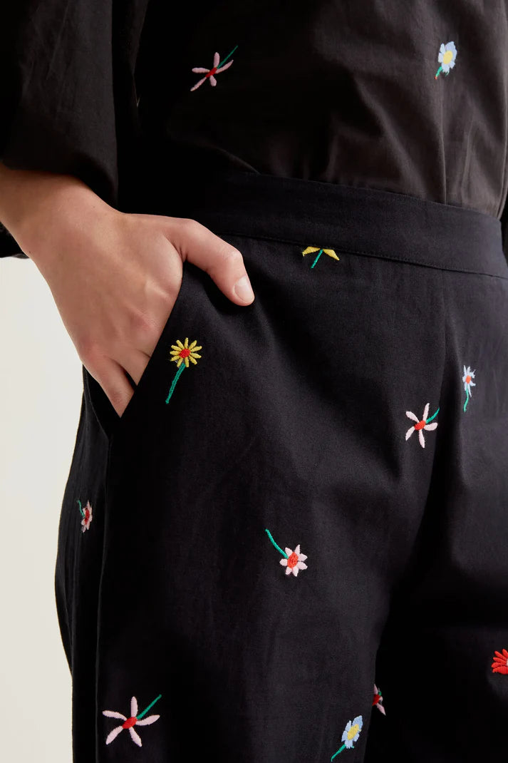 Pantalone Nero con stampa a Fiori