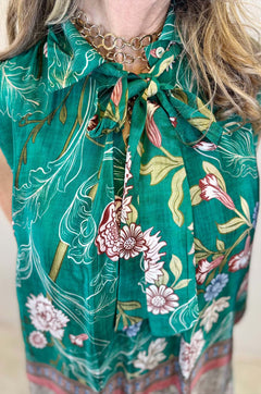 camicia smanicata fantasia floreale