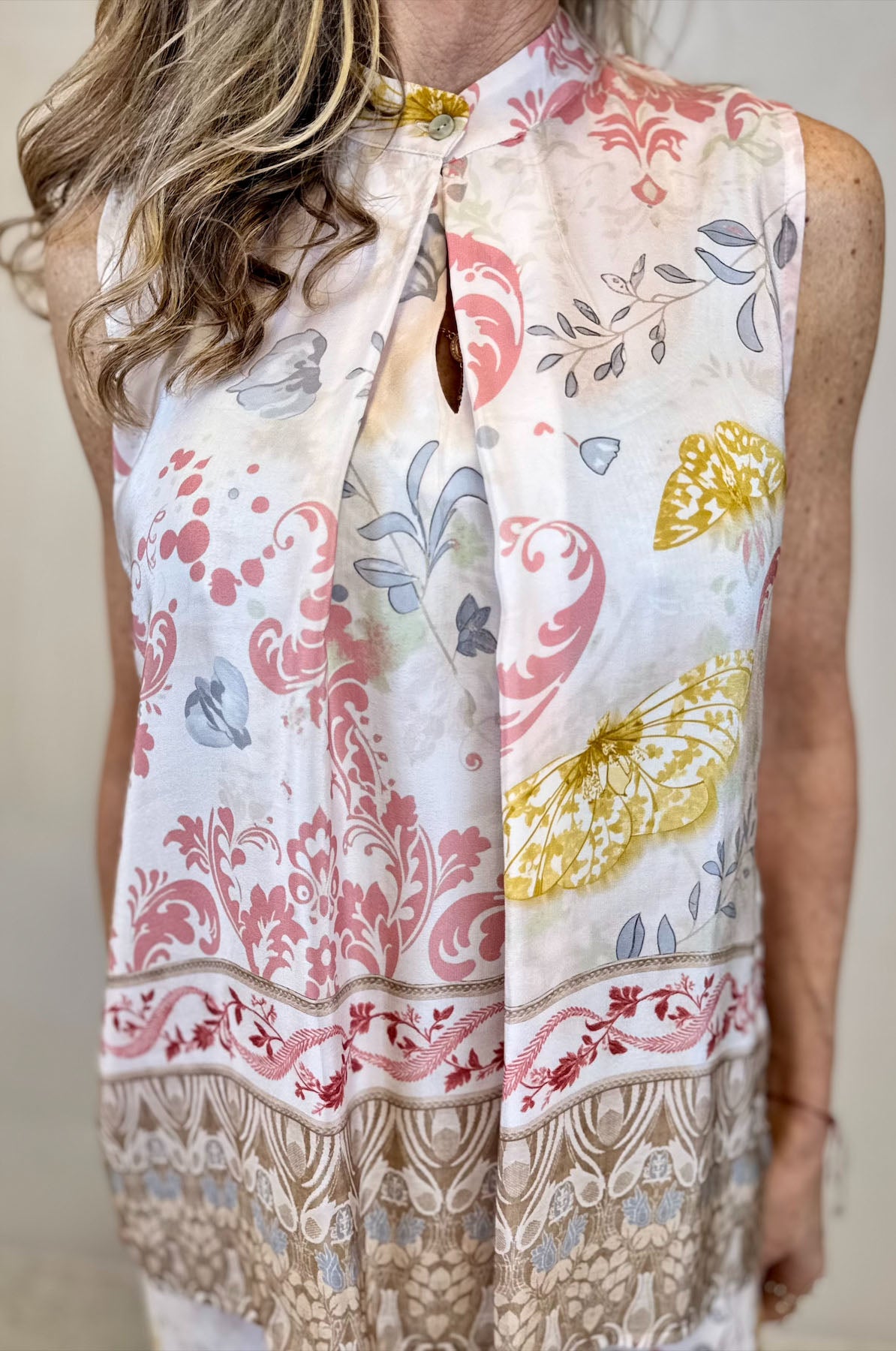 Camicia senza maniche in viscosa stampa farfalle