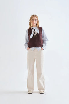 Gilet marrone con stampa a fiore