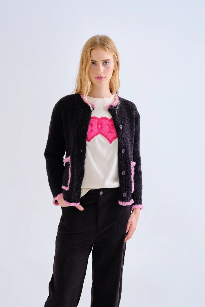 Cardigan nero e rosa