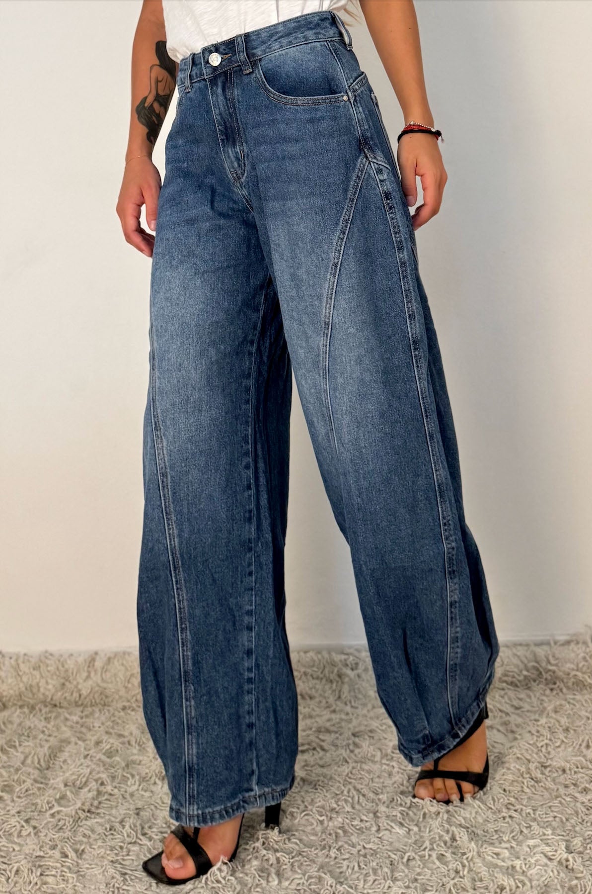 Jeans a Palloncino con Inserto Laterale