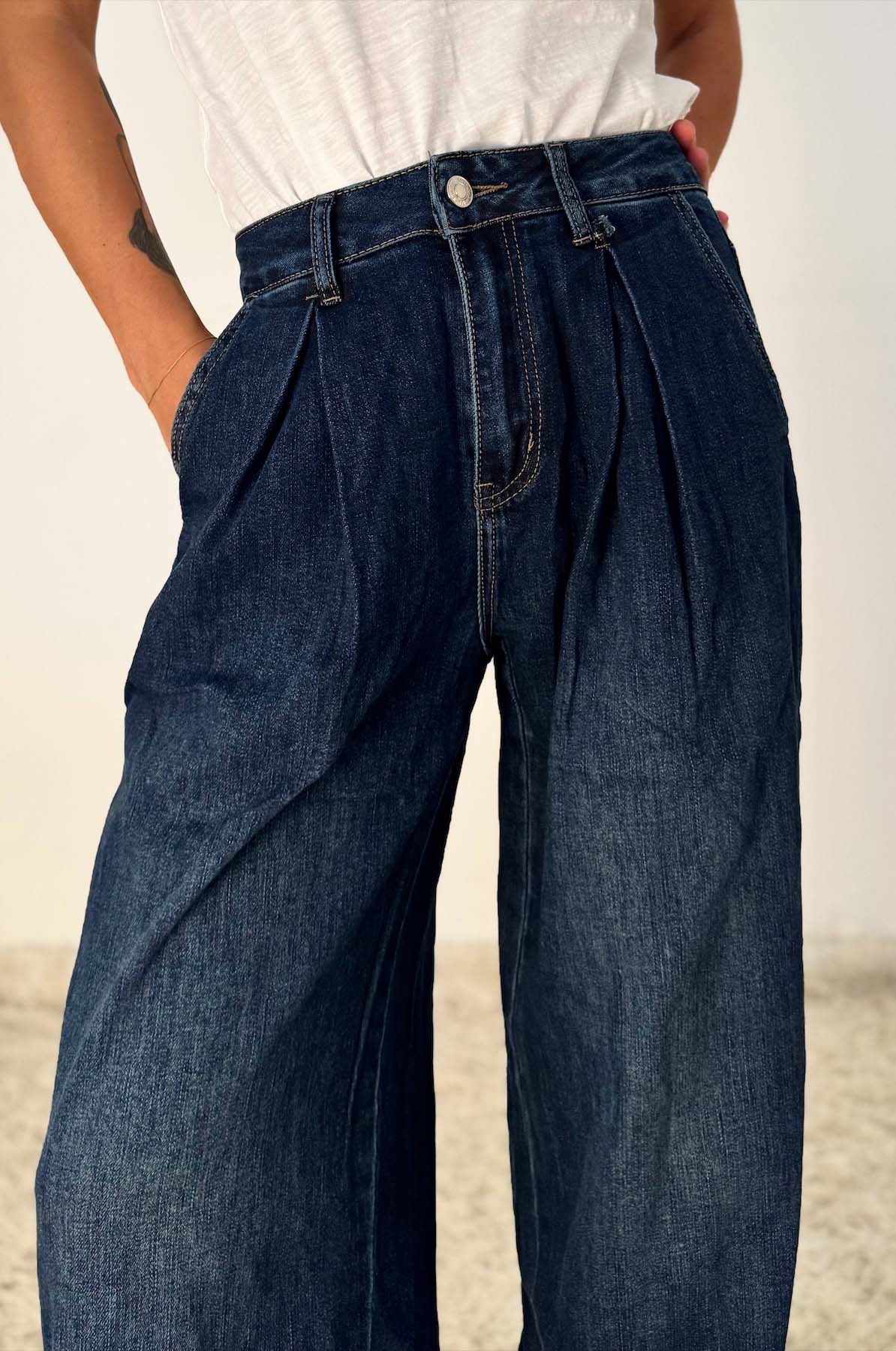 Jeans Oversize con Pinces