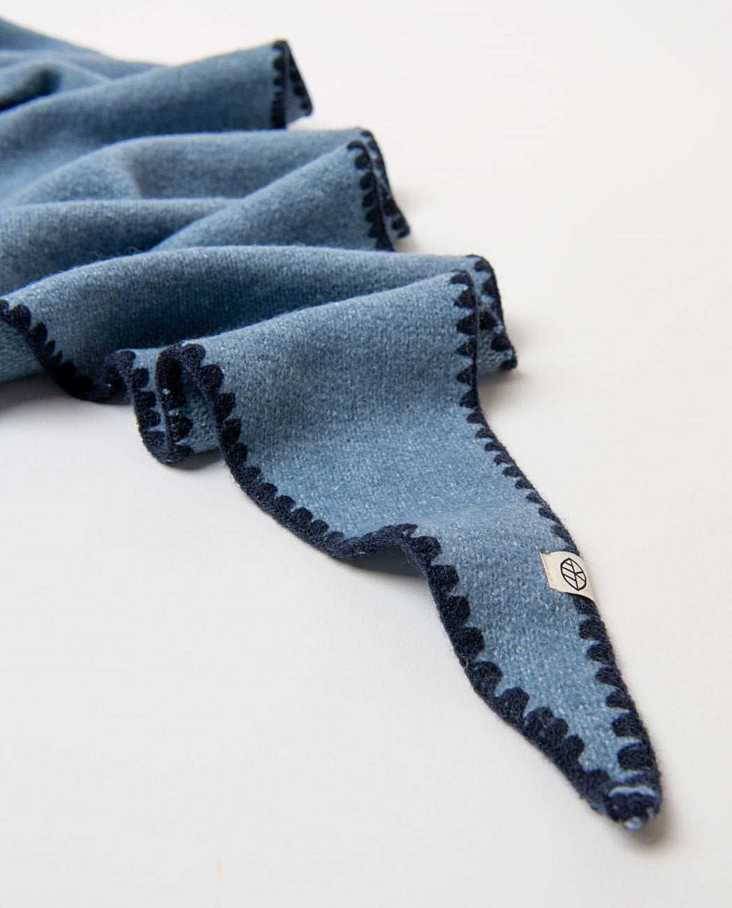 Bandana festonata in maglia
